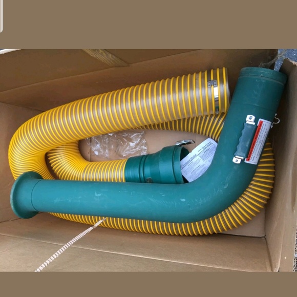 Jet Path Vacuum Cyclone Rake with all attachments - Picture 4 of 8